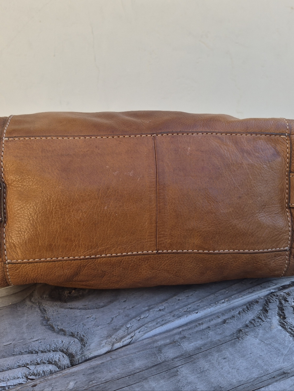 Fossil Vintage Leather Hobo Bag - Picture 12 of 15